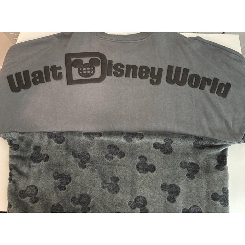 WDW Mickey Icon Velour Spirit Jersey Grey Black Large - Super Comfy and Not Hot